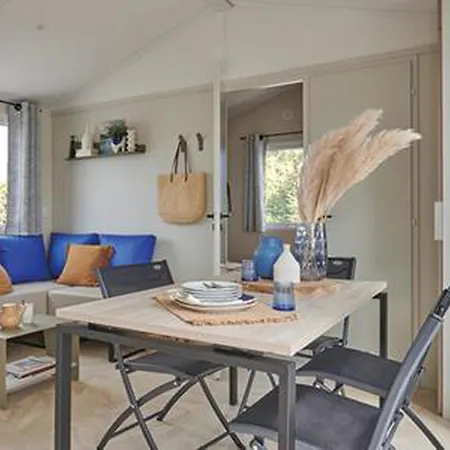 Mobil-home Avec Terrasse A Hyeres, Ideal Pour 4 Personnes - Api-1-52-1135 مكان تخييم *